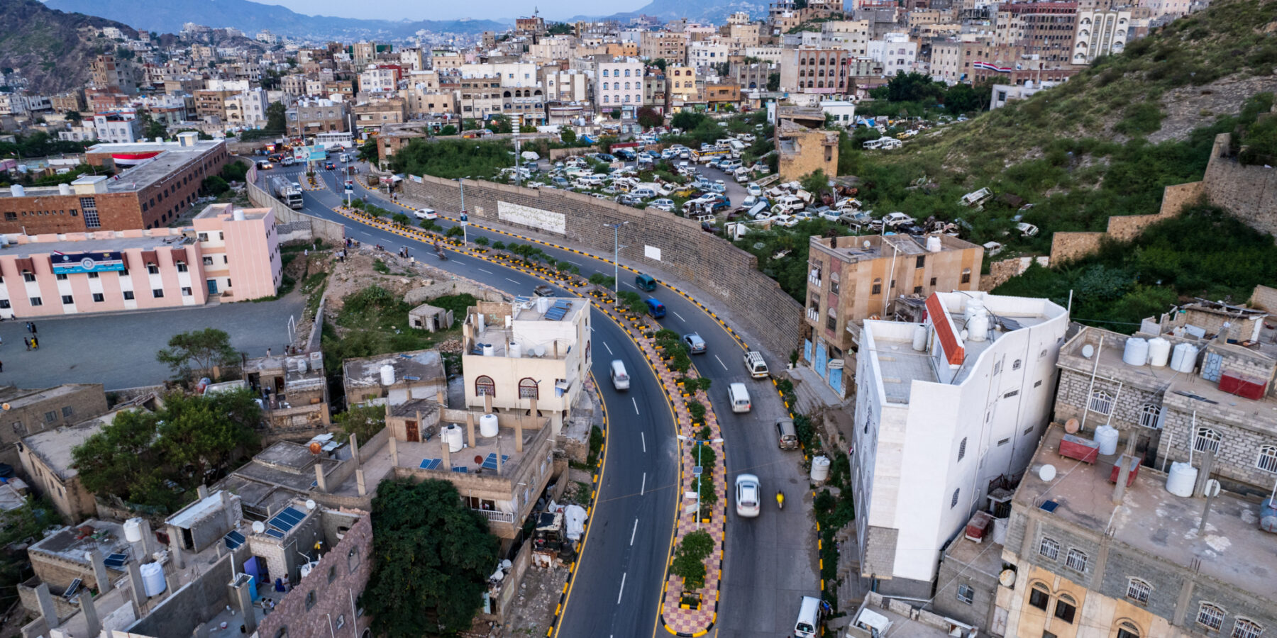 الصحة تحذر من كارثة إنسانية في تعز جراء استمرار حصار مليشيات الحوثي على المدينة