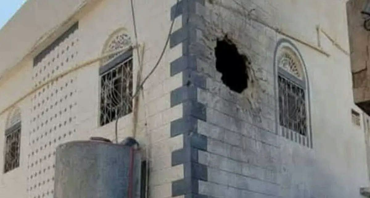 إصابة 5 مدنيين بينهم 3 أطفال بقصف حوثي على أحياء سكنية بتعز
